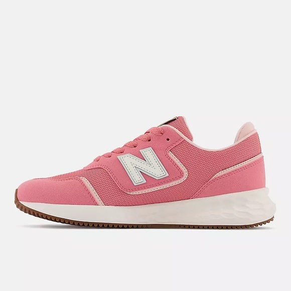 New balance Fresh Foam X70 women sneakers size 11-B - Picture 3 of 5